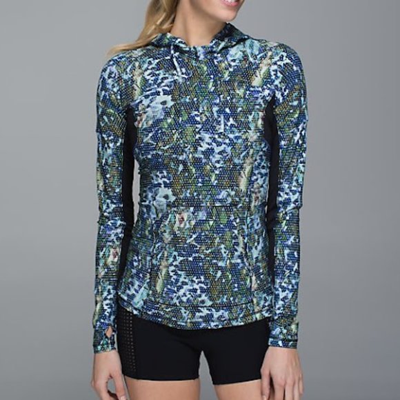 Rare Lululemon Runbeam Hoodie in size 6 - Picture 1 of 9